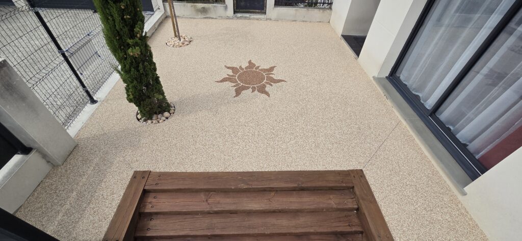 Moquette de pierre sur terrasse